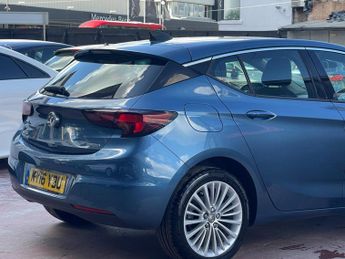 Vauxhall Astra 1.4i Turbo Elite Nav Auto Euro 6 (s/s) 5dr
