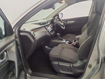 Nissan Qashqai 1.2 DIG-T N-Connecta XTRON Euro 6 (s/s) 5dr