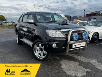 Toyota Hi Lux 3.0 D-4D Invincible 200 Pickup 4dr Diesel Manual 4WD (219 g/km, 