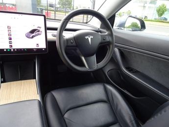 Tesla Model 3 (Dual Motor) Long Range Auto 4WDE 4dr