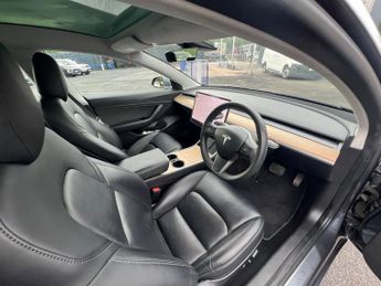 Tesla Model 3 (Dual Motor) Long Range Auto 4WDE 4dr