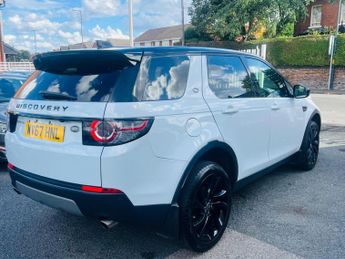 Land Rover Discovery Sport 2.0 TD4 HSE Black Auto 4WD Euro 6 (s/s) 5dr