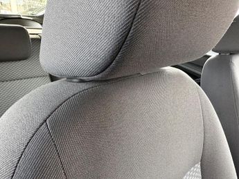Ford Focus 1.6 LX 5dr