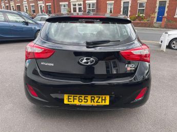 Hyundai i30 1.6 CRDi Blue Drive SE Nav Hatchback 5dr Diesel DCT Euro 6 (s/s)
