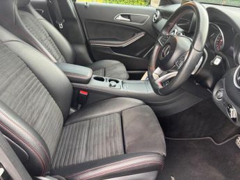 Mercedes-Benz A Class 2.1 A200d AMG Line (Premium) 7G-DCT Euro 6 (s/s) 5dr