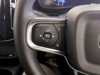Volvo XC40 Recharge 69kWh Plus Auto 5dr