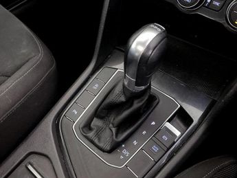 Volkswagen Tiguan 2.0 TDI SEL DSG Euro 6 (s/s) 5dr