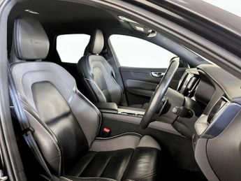Volvo XC60 2.0 B4 MHEV R-Design Pro Auto AWD Euro 6 (s/s) 5dr