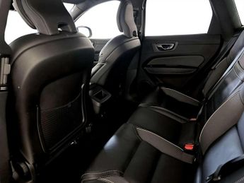 Volvo XC60 2.0 B4 MHEV R-Design Pro Auto AWD Euro 6 (s/s) 5dr