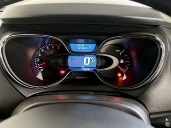 Renault Captur 1.2 TCe ENERGY Signature Nav Auto Euro 6 (s/s) 5dr