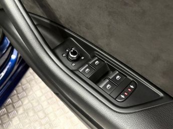 Audi A4 Avant 2.0 TFSI 40 S line S Tronic Euro 6 (s/s) 5dr