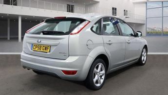Ford Focus 1.6 Zetec 5dr