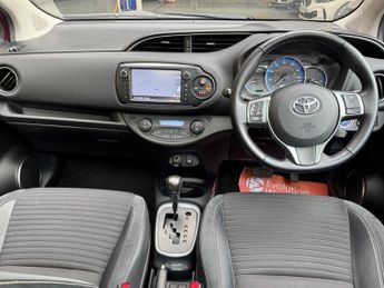 Toyota Yaris 1.5 VVT-h Excel E-CVT Euro 6 5dr (15in Alloy)