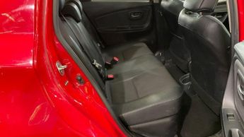 Toyota Yaris 1.5 VVT-h Excel E-CVT Euro 6 5dr (15in Alloy)