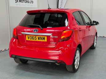 Toyota Yaris 1.5 VVT-h Excel E-CVT Euro 6 5dr (15in Alloy)
