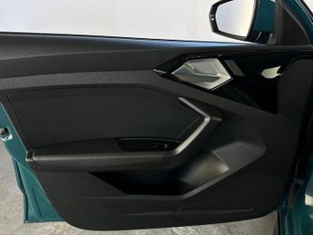 Audi A1 1.0 TFSI 30 Citycarver Euro 6 (s/s) 5dr