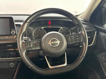 Nissan Qashqai 1.3 DIG-T MHEV Acenta Premium XTRON Euro 6 (s/s) 5dr