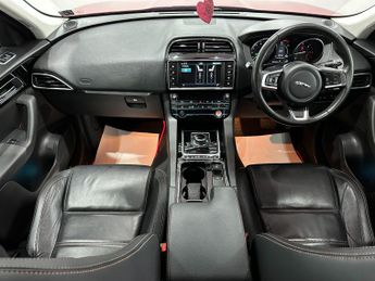 Jaguar F-PACE 2.0 D180 Prestige Auto AWD Euro 6 (s/s) 5dr