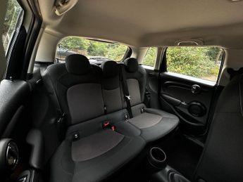 MINI Hatch 1.5 Cooper Auto Euro 6 (s/s) 5dr