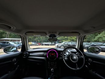 MINI Hatch 1.5 Cooper Auto Euro 6 (s/s) 5dr