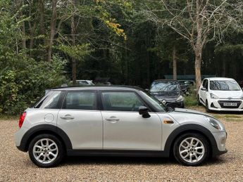 MINI Hatch 1.5 Cooper Auto Euro 6 (s/s) 5dr