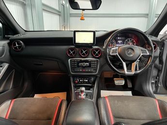 Mercedes-Benz A Class 2.0 A45 AMG SpdS DCT 4MATIC Euro 6 (s/s) 5dr