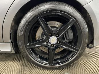 Mercedes-Benz A Class 2.0 A45 AMG SpdS DCT 4MATIC Euro 6 (s/s) 5dr