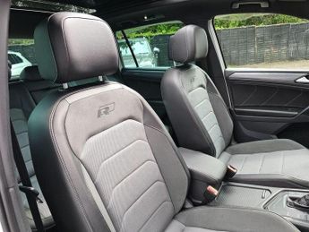 Volkswagen Tiguan 1.5 TSI EVO R-Line Tech DSG Euro 6 (s/s) 5dr
