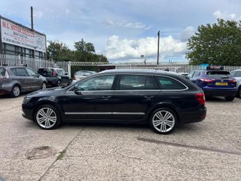Skoda Superb 2.0 TDI Elegance DSG Euro 5 (s/s) 5dr