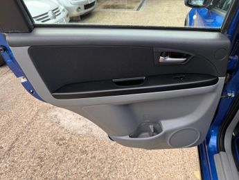Suzuki SX4 1.6 16V GLX Euro 4 5dr