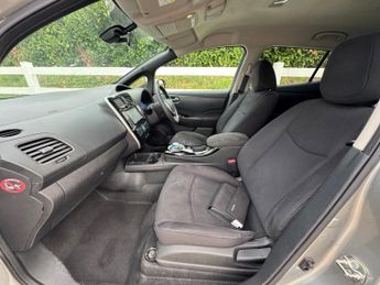Nissan Leaf 24kWh Acenta Auto 5dr