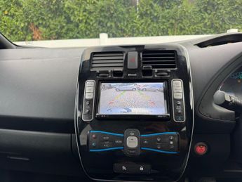 Nissan Leaf 24kWh Acenta Auto 5dr