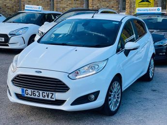Ford Fiesta 1.0T EcoBoost Titanium Euro 5 (s/s) 5dr