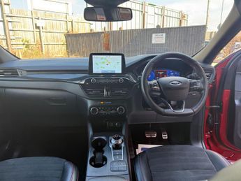 Ford Kuga 2.5 EcoBoost Duratec 14.4kWh ST-Line First Edition CVT Euro 6 (s