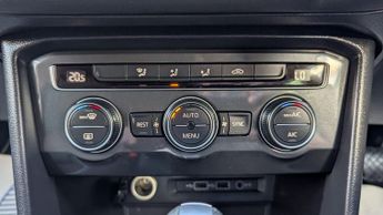 Volkswagen Tiguan 2.0 TDI Match DSG Euro 6 (s/s) 5dr