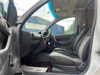 Vauxhall Combo 1.3 CDTi 2000 16v 3dr