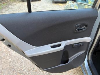 Toyota Yaris 1.0 VVT-i TR Euro 4 5dr