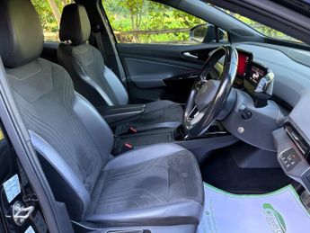 Volkswagen ID.4 Pro Performance 77kWh Life Auto 5dr