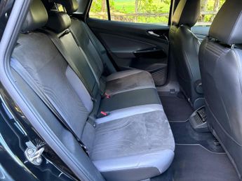 Volkswagen ID.4 Pro Performance 77kWh Life Auto 5dr