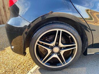 Mercedes-Benz A Class 1.6 A180 Sport Hatchback 5dr Petrol 7G-DCT Euro 6 (s/s) (122 ps)