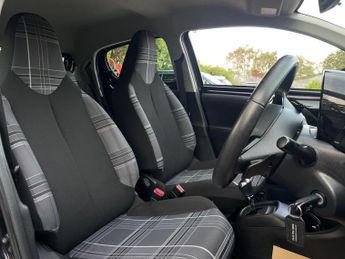 Peugeot 108 1.0 Active 2 Tronic Euro 6 5dr