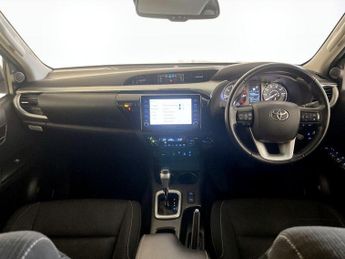 Toyota Hilux 2.4 D-4D Invincible Auto 4WD Euro 6 (s/s) 4dr