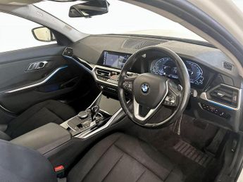 BMW 3 Series 2.0 330e 12kWh SE Pro Touring Auto xDrive Euro 6 (s/s) 5dr