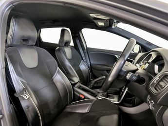 Volvo V40 2.0 T2 GPF R-Design Nav Plus Euro 6 (s/s) 5dr