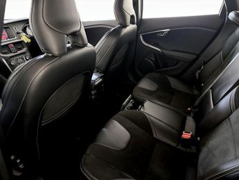 Volvo V40 2.0 T2 GPF R-Design Nav Plus Euro 6 (s/s) 5dr