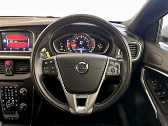 Volvo V40 2.0 T2 GPF R-Design Nav Plus Euro 6 (s/s) 5dr