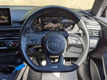 Audi A4 Avant 2.0 TDI 40 Black Edition S Tronic Euro 6 (s/s) 5dr