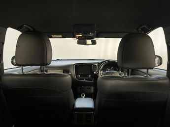 Mitsubishi Outlander 2.4h TwinMotor 13.8kWh Dynamic CVT 4WD Euro 6 (s/s) 5dr