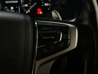 Mitsubishi Outlander 2.4h TwinMotor 13.8kWh Dynamic CVT 4WD Euro 6 (s/s) 5dr