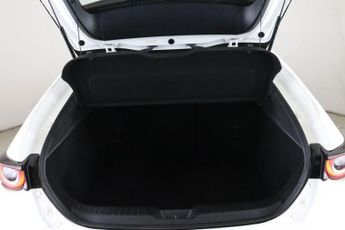 Mazda Mazda3 2.0 e-SKYACTIV-G MHEV SE-L Lux Euro 6 (s/s) 5dr